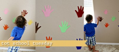 Tot School Tuesday - High Five Color Hands Activity @craftyvanessa