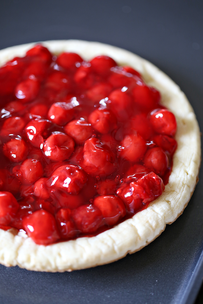 Recipe: Cherry Pie Dessert Pizza - See Vanessa Craft
