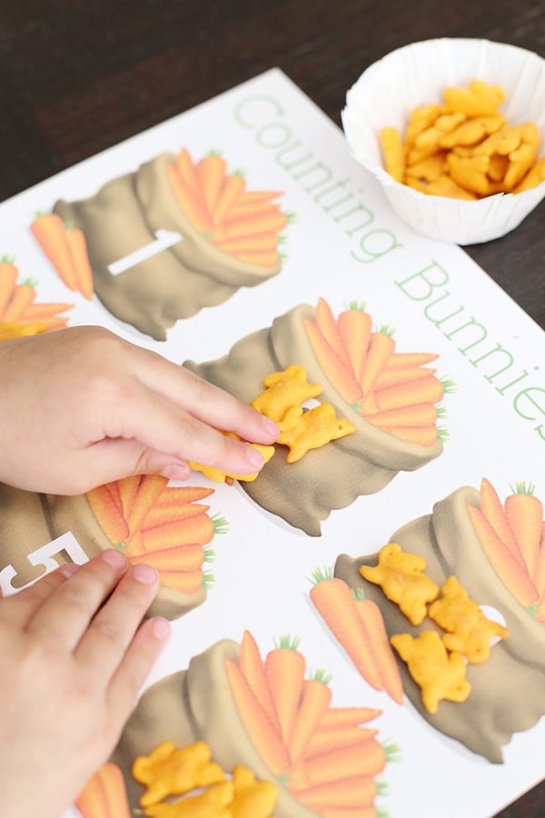 Annie's Cheddar Bunnies Counting Printable Game for Preschoolers