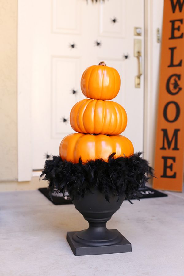 Halloween: Outdoor Patio Decoration Ideas - See Vanessa Craft