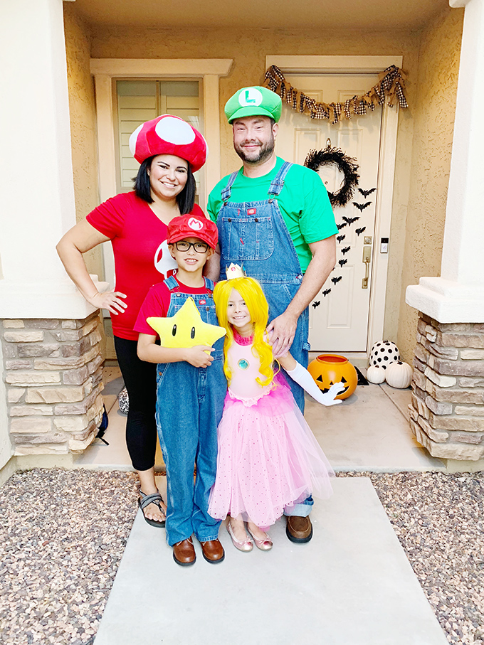 Super Mario Family Halloween Costumes